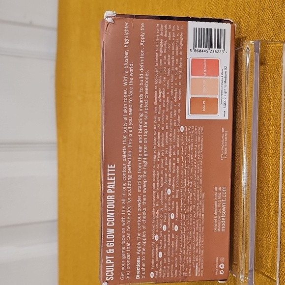 MODELS OWN Sculpt & Glow Contour Highlighter Palette NIB 02 Light to Medium - Picture 7 of 8